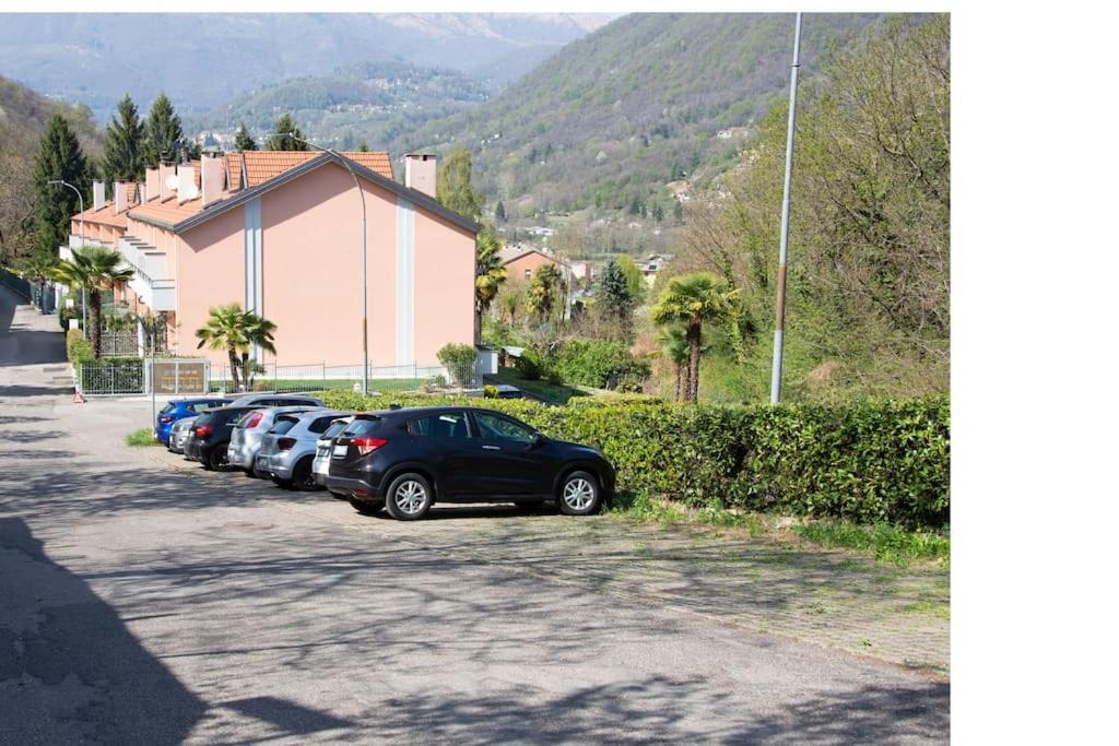 Ca' Gialla 2 - Sul Lago Di Lugano, Terrazza E Parcheggio - Cadegliano Viconago Exterior foto